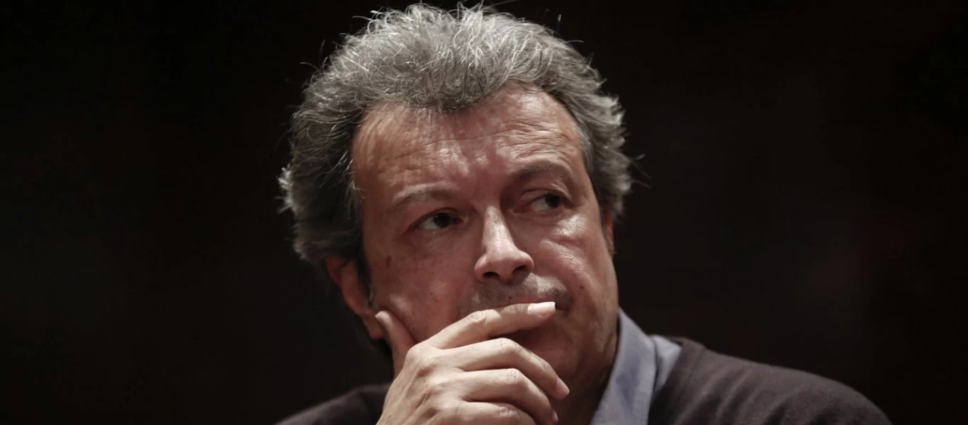 Πέτρος Τατσόπουλος: Τα «έβαλε» με όποιον υποστηρίζει ότι η Θεία Κοινωνία δεν μεταδίδει τον κορωνοϊό (φώτο)